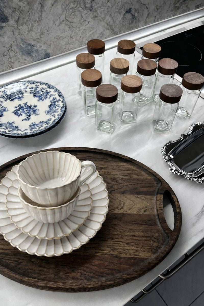 Scalloped 4-Piece Dinnerware Set