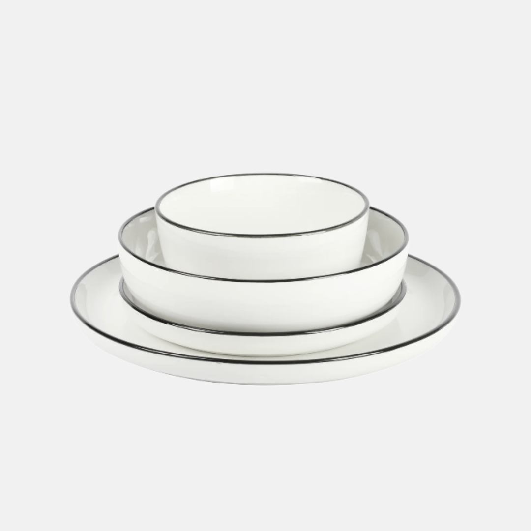 Black Rim 16-Piece Dinnerware Set